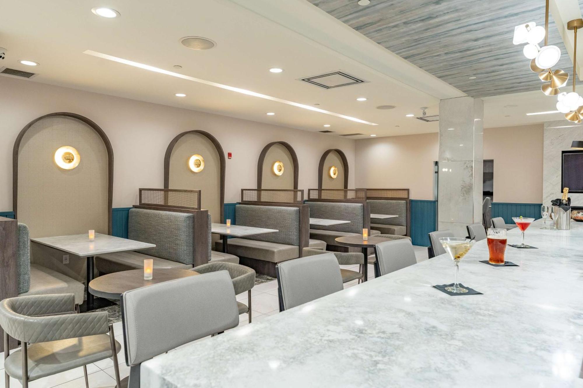 Hilton Garden Inn Toronto/ברמפטון מראה חיצוני תמונה